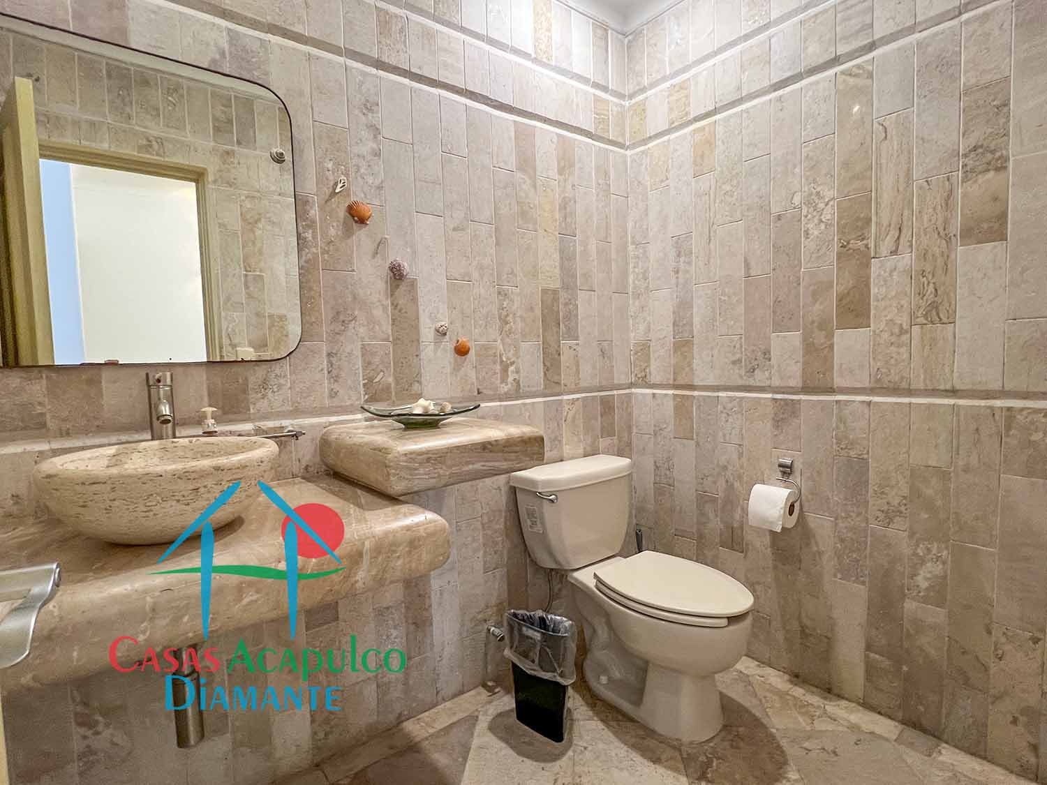 Son Vida Antigua 7 - Baño de visitas 1